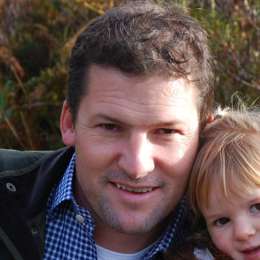 市委政法委召开今年第2次全体会议暨委员述职会议